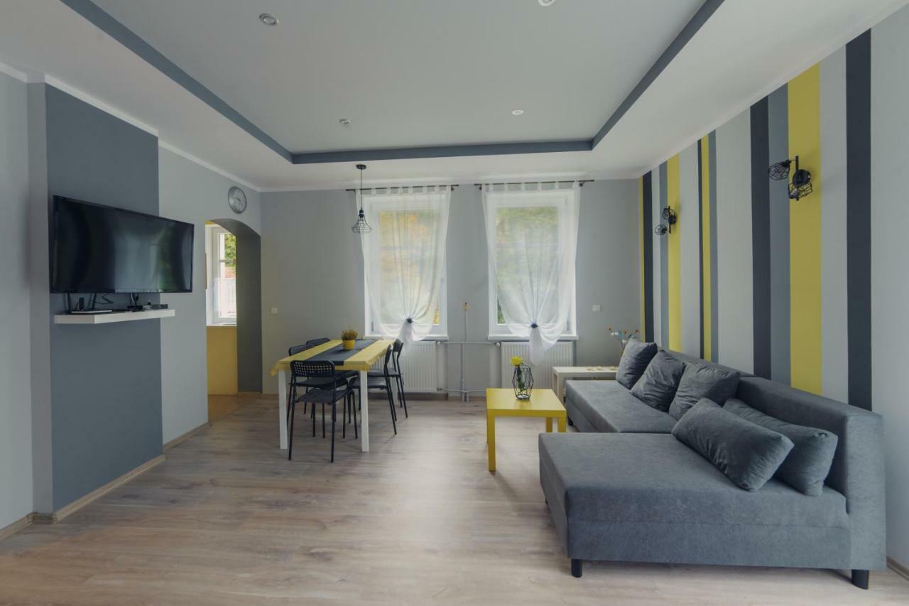 Apartament Grosik ดุสนิกิ สดรอย ภายนอก รูปภาพ