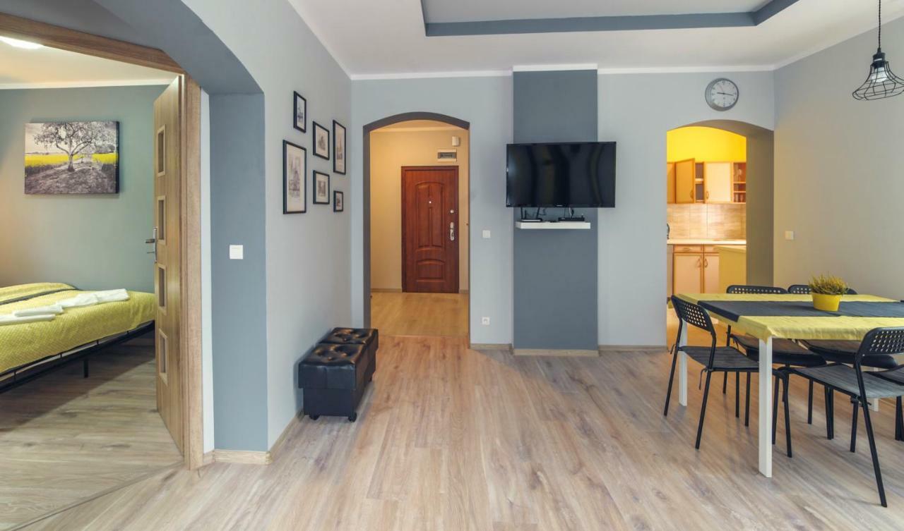 Apartament Grosik ดุสนิกิ สดรอย ภายนอก รูปภาพ